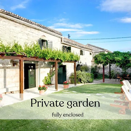 Istrian Countryside Retreat Villa Mrgani